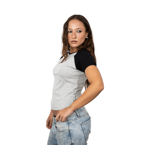 REMERA RUSTY R2K RAGLAN SKIMMER DAMA GRI