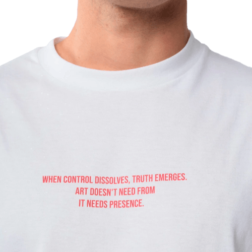 REMERA PLEGARIA ENTRANCE BLA HOMBRE