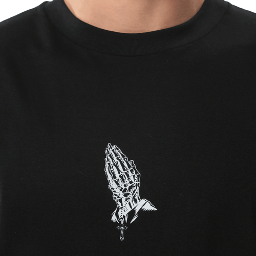 REMERA PLEGARIA PRAY NEG HOMBRE